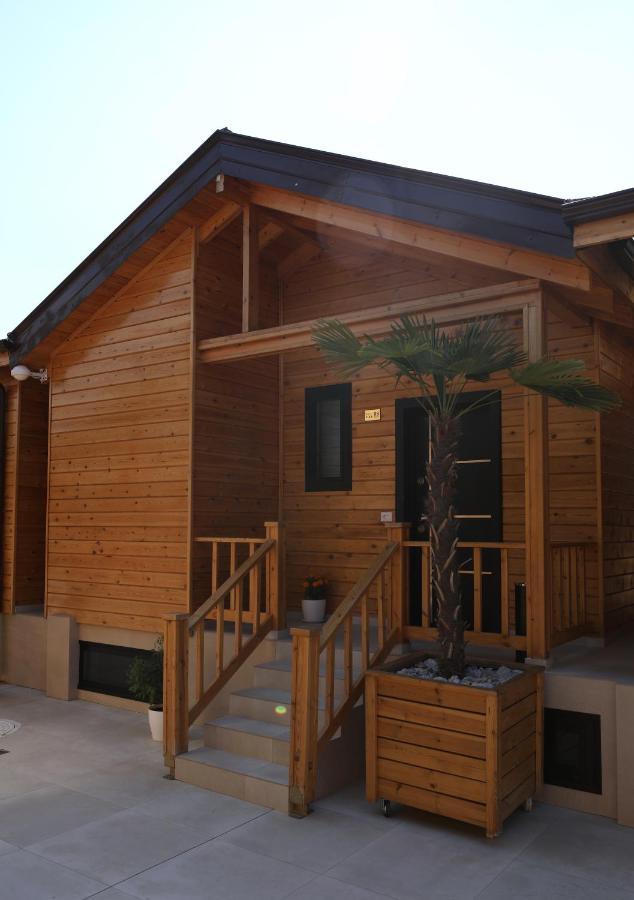 Bujtina Siar Hotel Pogradec Exterior photo